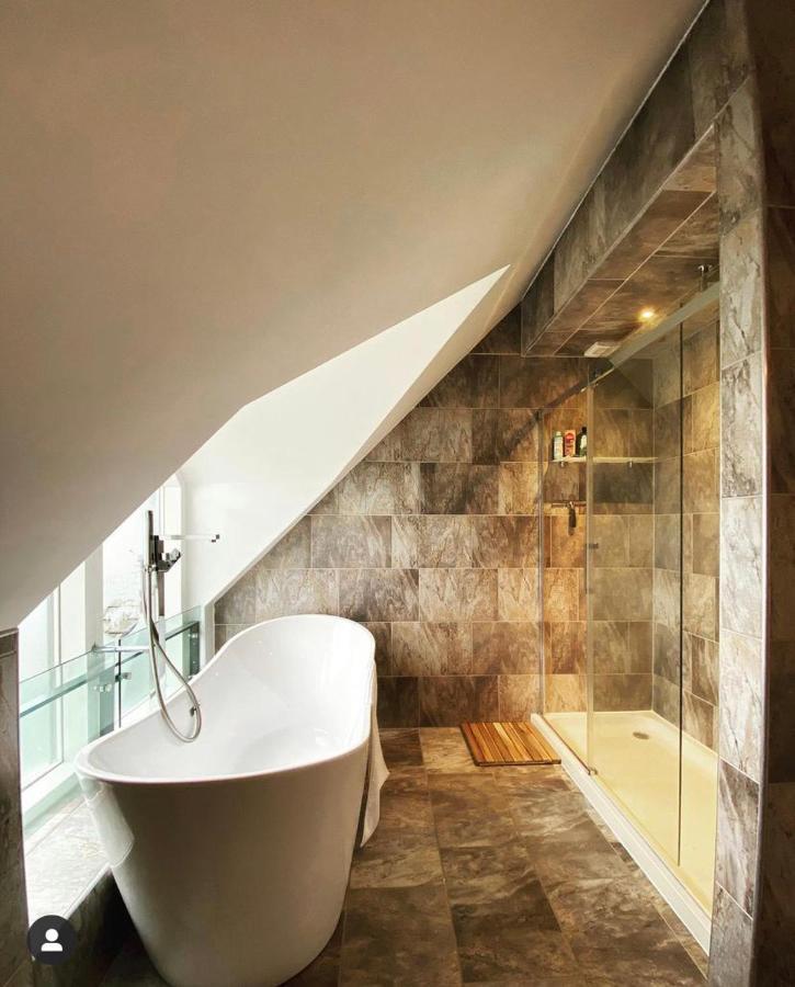 The Lodge At Muir Estate Thornhill  Exteriör bild